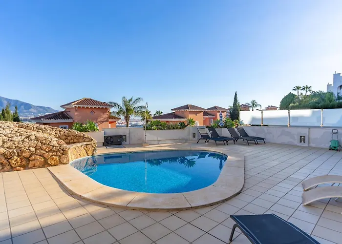 Spacious And Elegant V214