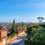 Вилла Spacious And Elegant V214