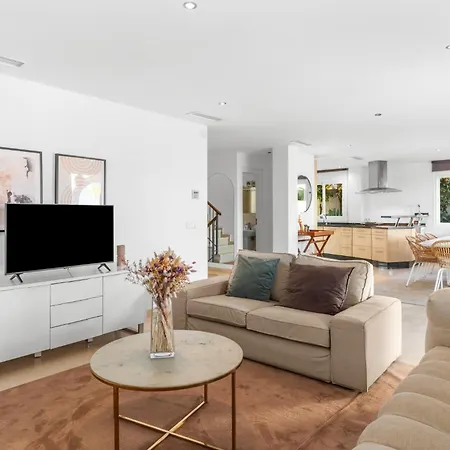 ヴィラ Spacious And Elegant V214