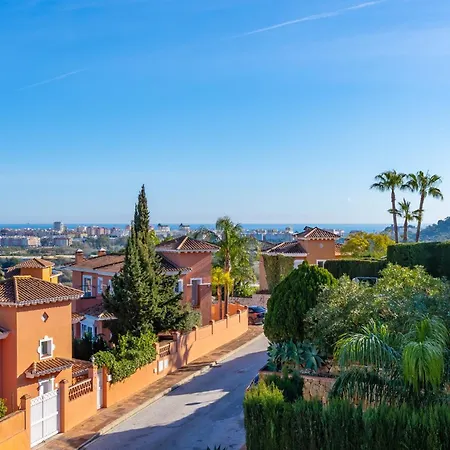 Villa Spacious And Elegant V214