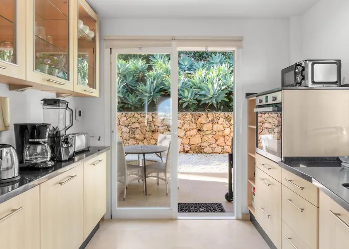 Spacious And Elegant V214 ヴィラ