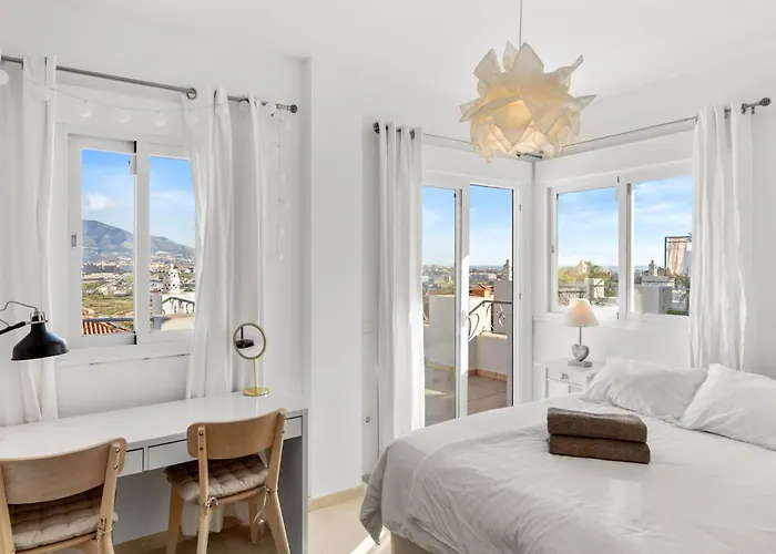 Spacious And Elegant V214 *