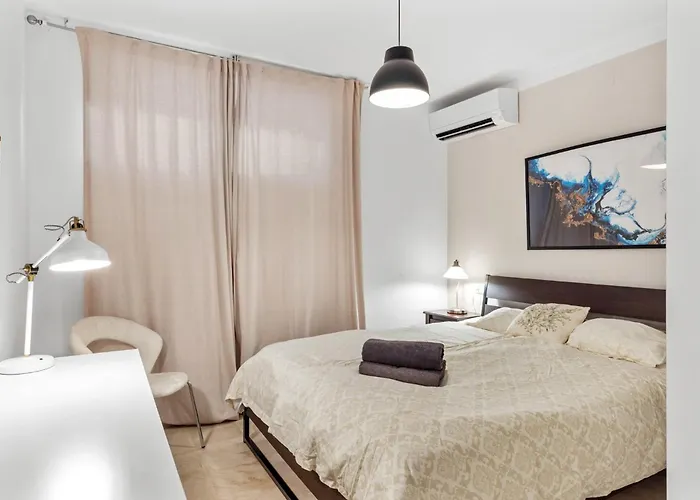 Spacious And Elegant V214 Villa