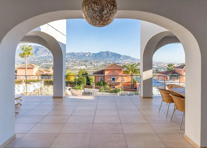 Spacious And Elegant V214